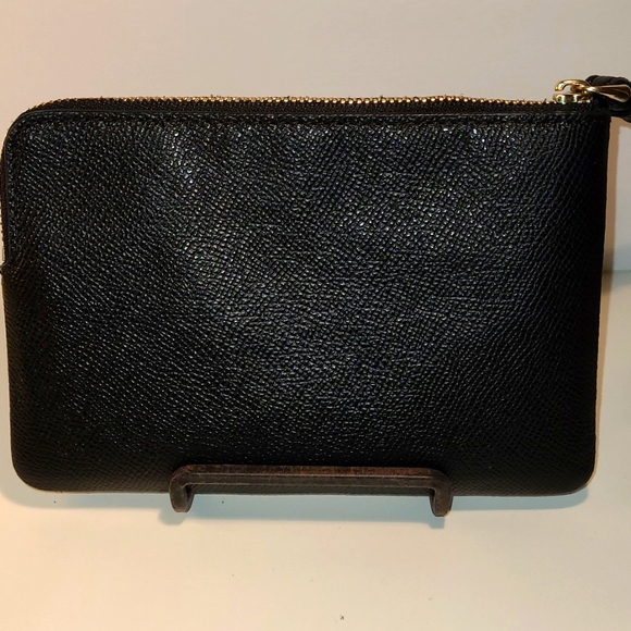 EUC  -- F58032 Coach Small Leather Wristlet - Picture 2 of 6